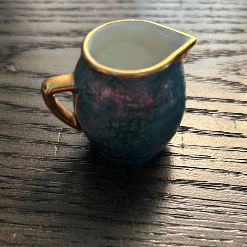 Vintage Limoges MiniaturePorcelain Pitchers - Picture 9 of 10